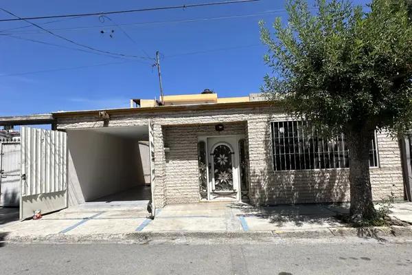 Casa en RENTA en col. Del Valle