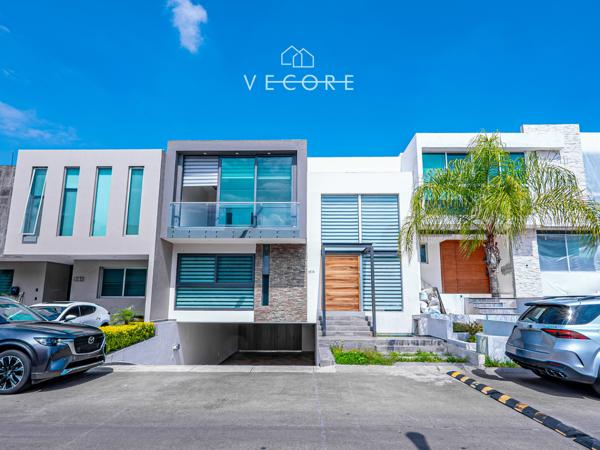 RESIDENCIA EN VENTA, VILLA VERONA, ZAPOPAN