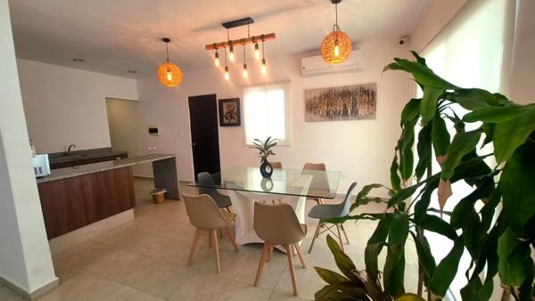 Casa amueblada con amplio jardín en Residencial Floresta, Mérida Casa amueblada con amplio jardín en Residencial Floresta, Mérida