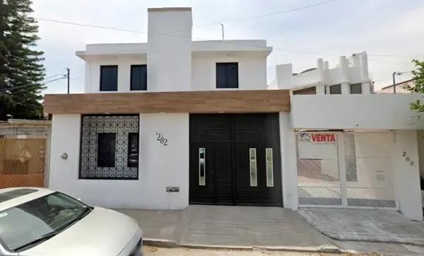 Casa en Venta en Tejeda, Corregidora: Espaciosa Residencia con Cocina Integral Casa en Venta en Tejeda, Corregidora: Espaciosa Residencia con Cocina Integral