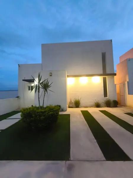 Casa amueblada en renta – Fraccionamiento Olivos