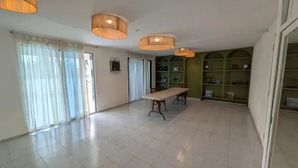 Local Comercial en Renta en Avenida Principal de Francisco de Montejo III, Mérida