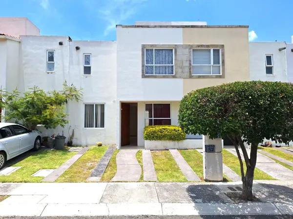 CASA EN VENTA EN RESIDENCIAL DEL PARQUE EL MARQUES QUERETARO