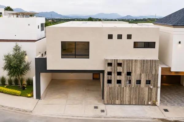 Al Norte Casa en VENTA en Rincón de los Encinos Al Norte Casa en VENTA en Rincón de los Encinos