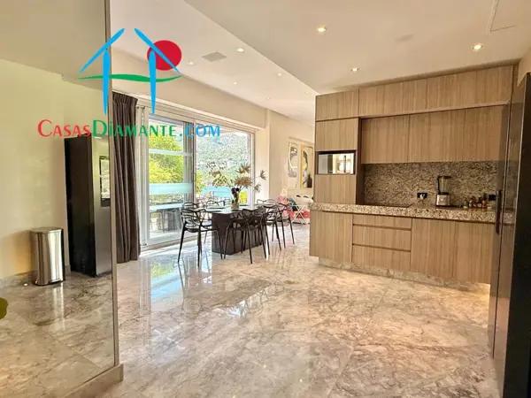 2 terrazas, vista al mar y jacuzzi privado