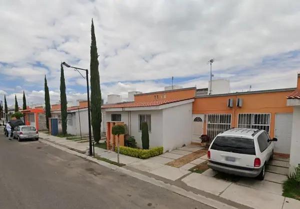 CASA EN VENTA AV. PARQUE SANTIAGO QUERETARO