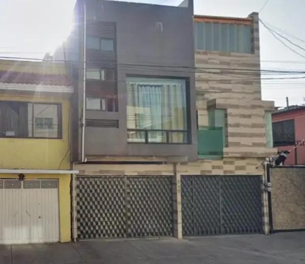 Casa en venta en La Moctezuma   AM