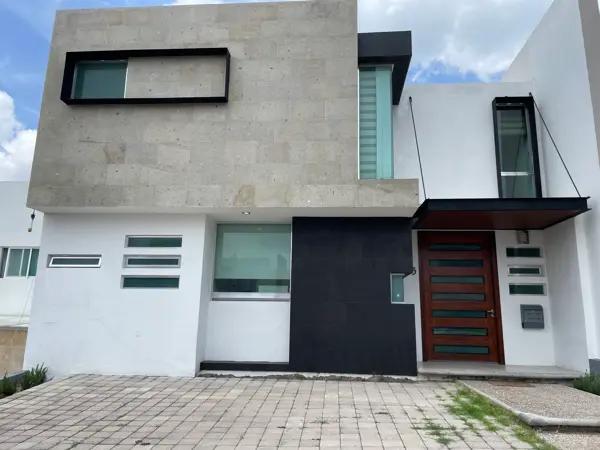 Renta Casa Cumbres del Cimatario