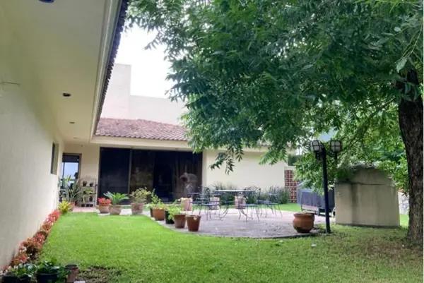 CASA EN VENTA EN JARDINES COLONIALES