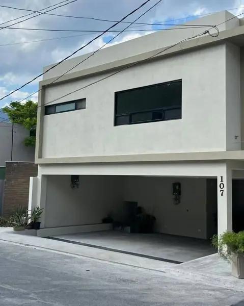 Casa en Renta, Col. Olímpico San Pedro Garza García, NL
