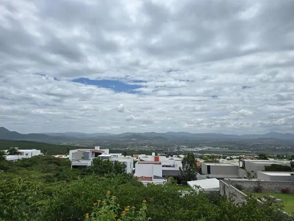 VENTA DE TERRENO GRANDE EN VISTA REAL, CORREGIDORA QUERÉTARO