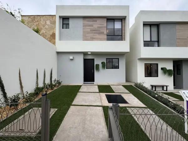 CASA EN VENTA EN ZÁKIA, dos recámaras cada una con baño propio