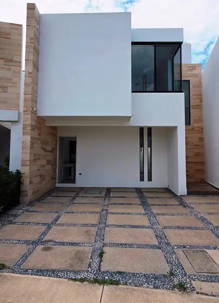CASA EN VENTA EN ZIBATA, AMPLIOS ESPACIOS Y ROOF GARDEN