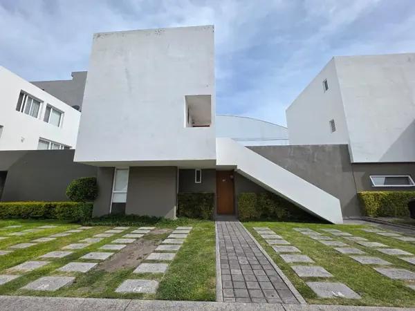 Departamento en renta PB ,de un piso en Santa Fé, Juriquilla, 2 recámaras. Departamento en renta PB ,de un piso en Santa Fé, Juriquilla, 2 recámaras.