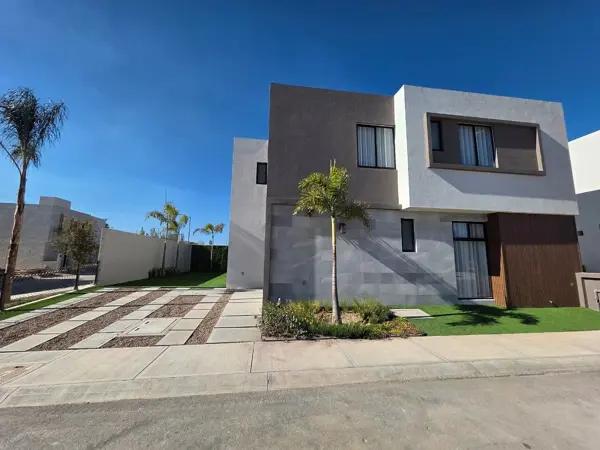 CASA EN VENTA 4 HABITACIONES EN CORREGIDORA | DISEÑO MODERNO + ESPACIOS AMPLIOS