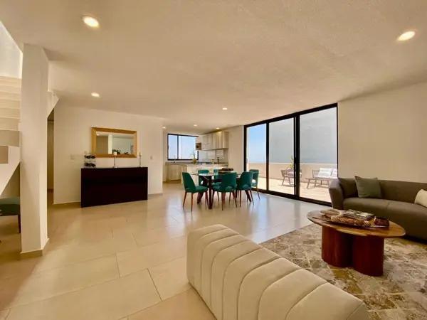 VENTA DE CASA ESTILO TOWNHOUSE EN EL CORAZÓN DEL QUERÉTARO MODERNO