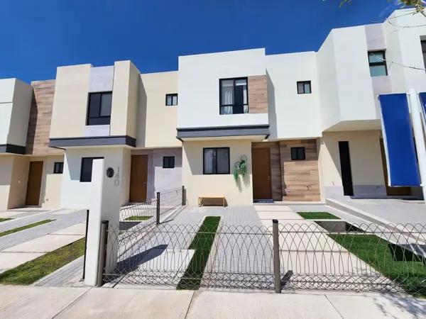 CASA EN VENTA EN ZÁKIA, CON HAB. EN PLANTA BAJA