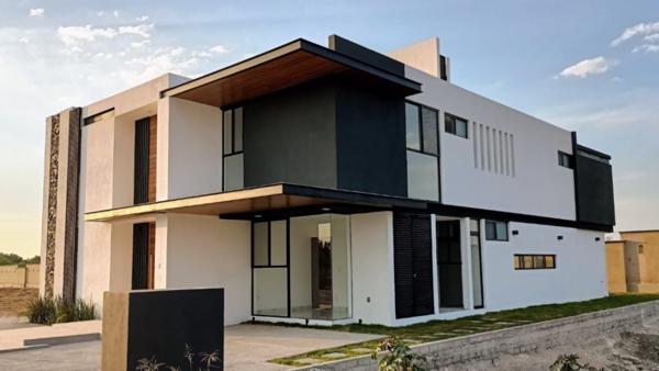 CASA NUEVA CON 4 HABITACIONES UNA EN PLANTA BAJA