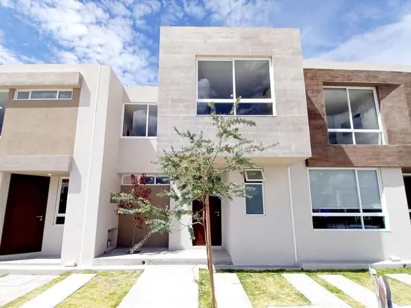 Casa en venta en Zákia, de 3 recámaras