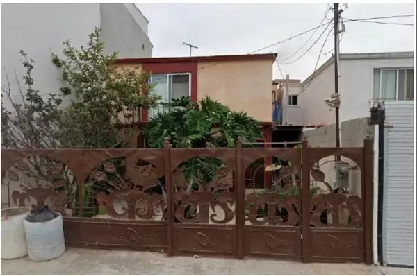 CASA EN VENTA EN PLAYAS DE ROSARITO, B.C.