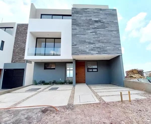 CASA EN VENTA EN ZIBATÁ, Querétaro, con vistas increíbles y diseño original