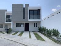 Renta casa, Lomas de Angelópolis 3, Cluster Ibiza con alberca