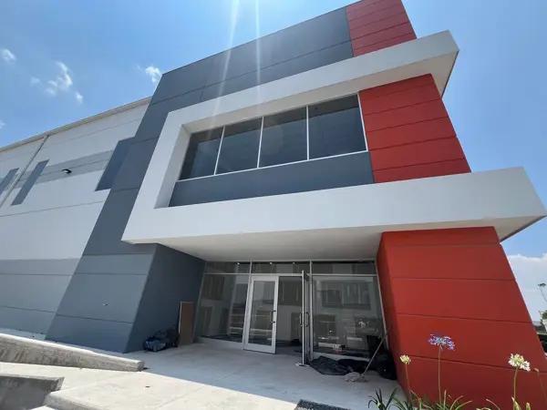 Renta Nave industrial de 19,537 m2 zona aeropuerto