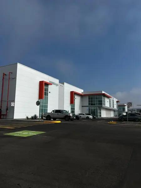 Nave industrial en renta zona aeropuerto