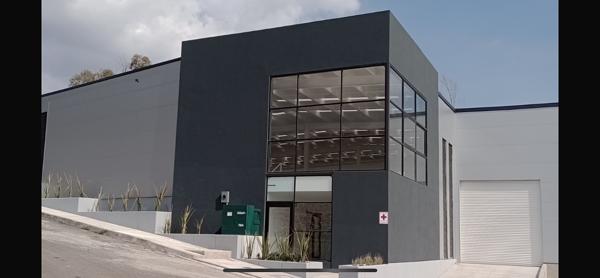 Nave industrial a 2 minutos del PIQ