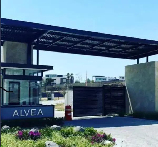 Terreno en venta en Puebla parque Alvea Lomas de Angelópolis II en esquina