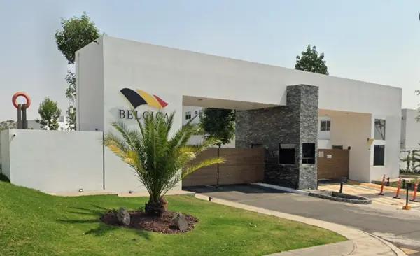 CASA EN RESIDENCIAL LAGO ESMERALDA - ATIZAPAN