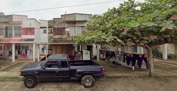 BONITA CASA DE RECUPERACION BANCARIA EN VERACRUZ FRACC. LAS OLAS
