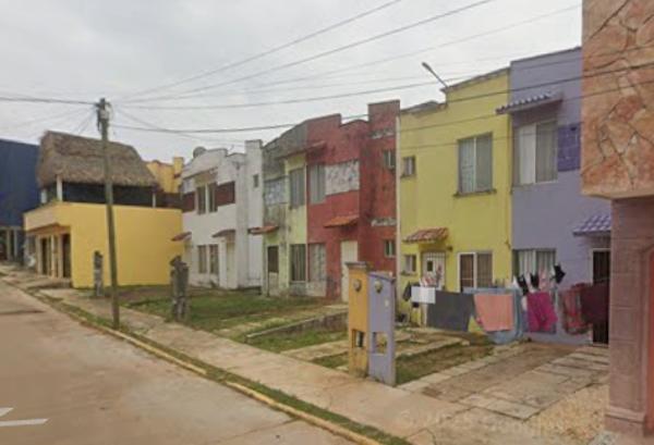 BONITA CASA DE RECUPERACION BANCARIA EN VERACRUZ FRACC LAS OLAS