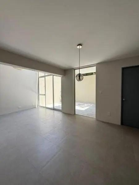 Preciosa casa 
Ciudad del sol 
Zapopan
