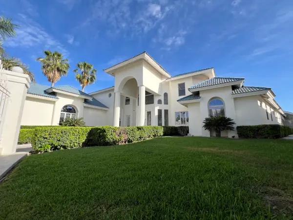 SE VENDE RESIDENCIA EN EL FRESNO