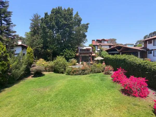 VENTA/RENTA DE CASA CERCA DEL CLUB DE GOLF AVÁNDARO VENTA/RENTA DE CASA CERCA DEL CLUB DE GOLF AVÁNDARO