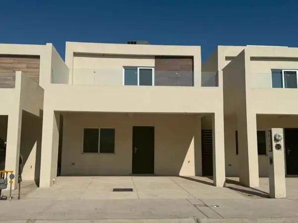 CASA EN RENTA CON CASA CLUB