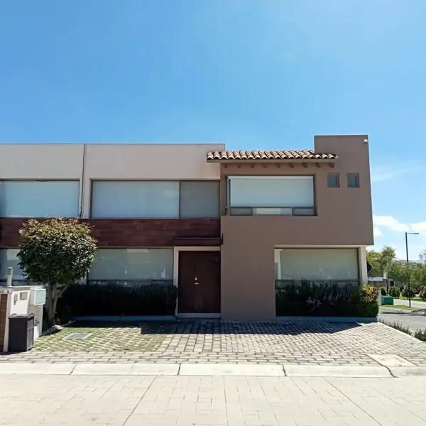 Casa en Venta en Valle de las Fuentes en Calimaya Casa en Venta en Valle de las Fuentes en Calimaya