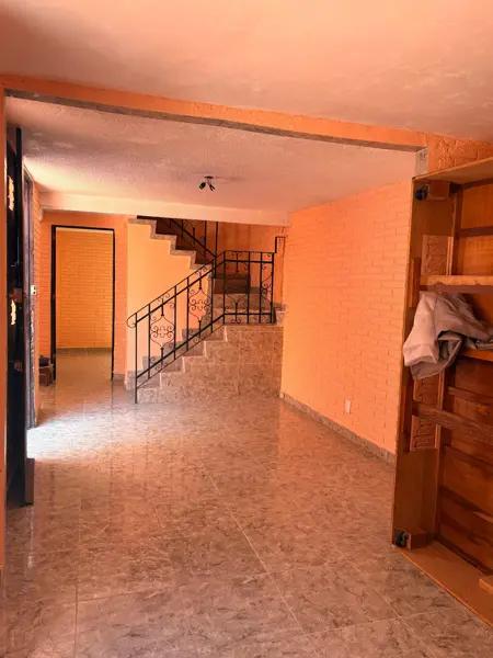 En renta casa en El Rosario, Azcapotzalco.
