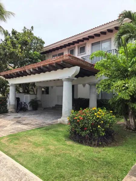Casa en venta y renta en Zona Hotelera, Benito Juárez, Quintana Roo