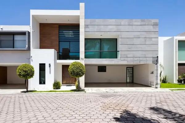CASA EN VENTA RESIDENCIAL SAN MARTINITO CON 4 RECÁMARAS, JARDÍN Y TERRAZA