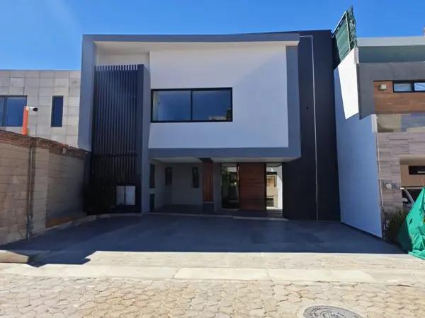 Casa en venta en Lomas de Angelópolis, San Andrés Cholula, Puebla Casa en venta en Lomas de Angelópolis, San Andrés Cholula, Puebla