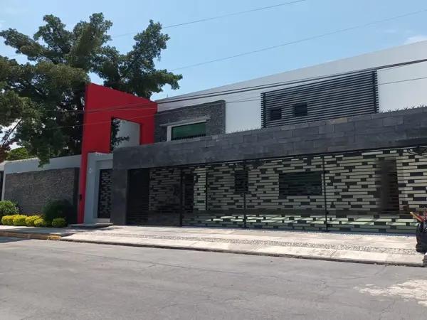 Casa en Renta, del Valle, San Pedro Garza García, N. L.