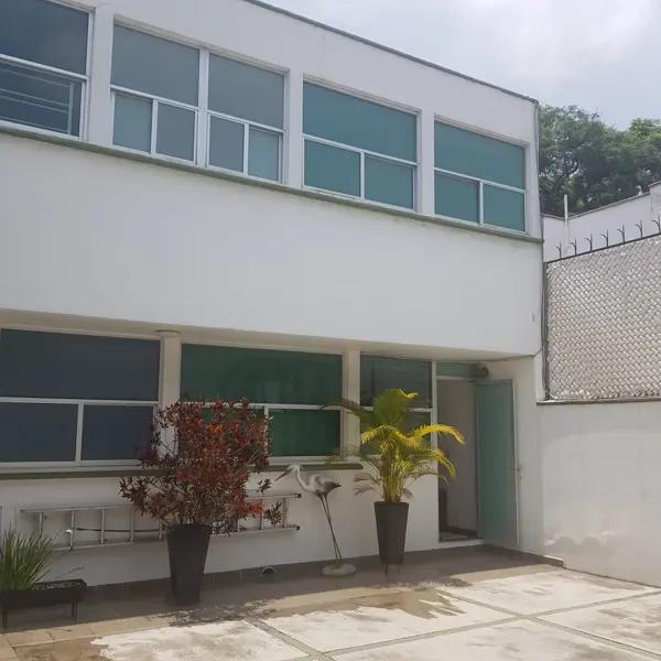 ¡Gran Oportunidad de Inversión! Propiedad Comercial en Venta en Del Valle Centro para consultorios