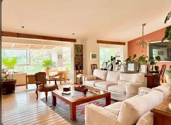 VENDO CASA EN LOMAS DE VISTA HERMOSA, CUAJIMALPA, CDMX