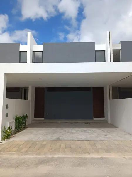 TownHouse en venta Xcanatún modelo 1