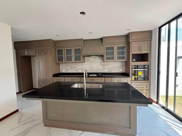 RESIDENCIA EN ARBORETO $7,500,000