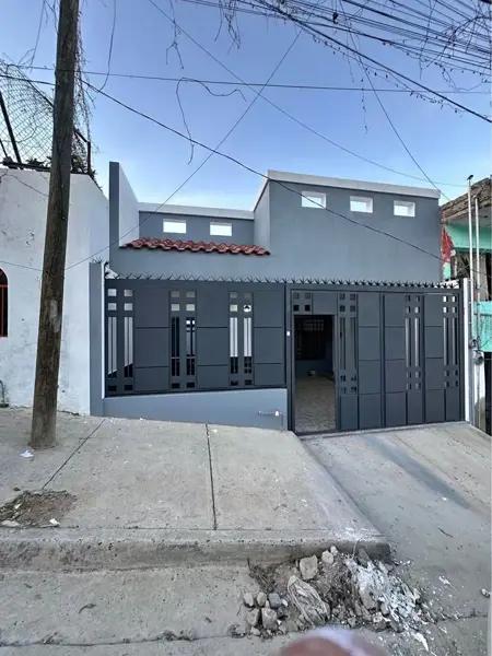 CASA EN VENTA REMODELADA MESA COLORADA