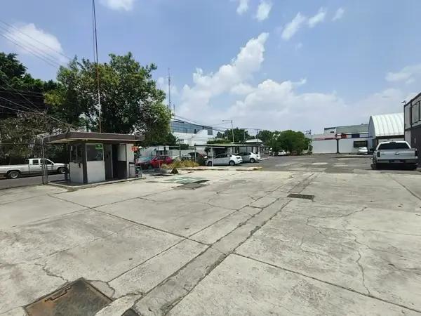 Nave Industrial en Venta 5,591 m² Terreno · 150 KVAS · Zona Parque Benito Juárez