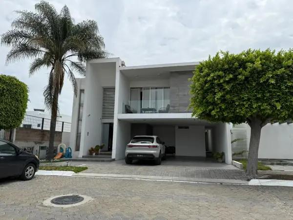 Casa en venta en Lomas de Angelópolis, San Andrés Cholula, Puebla Casa en venta en Lomas de Angelópolis, San Andrés Cholula, Puebla